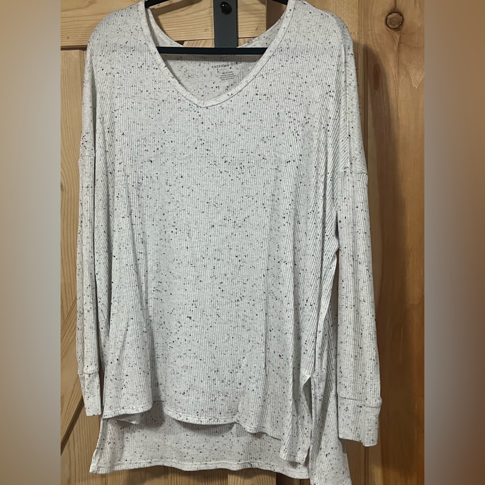American Eagle White with Speckles Shirt